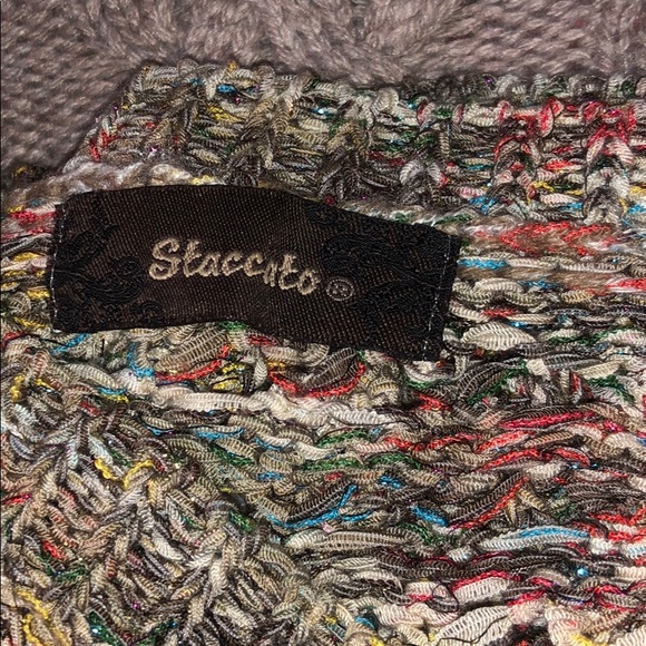 sweaters - Picture 3 of 5